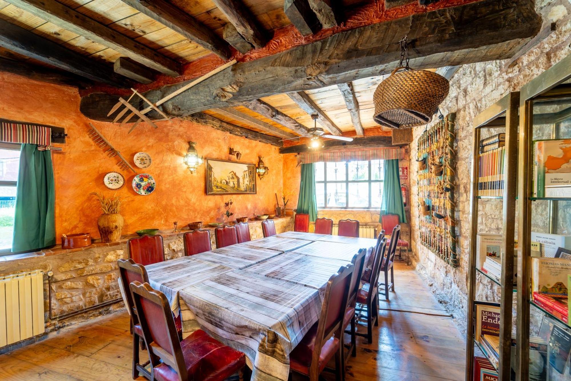 Hostel Atapuerca Inpulso Esterno foto